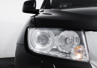 Подержанный автомобиль Jeep Grand Cherokee 2012 года (21 фото)