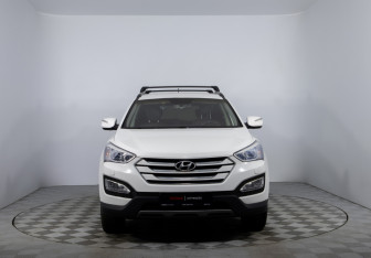 Подержанный автомобиль Hyundai Santa Fe 2014 года (2 фото)