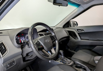 Подержанный автомобиль Hyundai Creta 2019 года (16 фото)