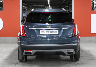 Подержанный автомобиль Cadillac XT5 2020 года (6 фото)