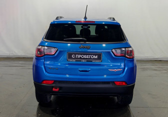 Подержанный автомобиль Jeep Compass 2018 года (6 фото)