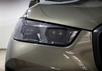 Подержанный автомобиль BMW X5 2023 года (17 фото)