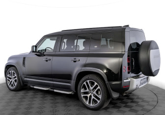 Подержанный автомобиль Land Rover Defender Suv 2020 года (7 фото)