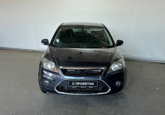 Подержанный автомобиль Ford Focus Hatchback 2008 года (2 фото)