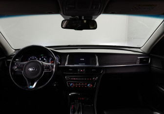Подержанный автомобиль Kia Optima Sedan 2016 года (11 фото)