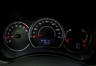 Подержанный автомобиль Renault Koleos 2012 года (20 фото)