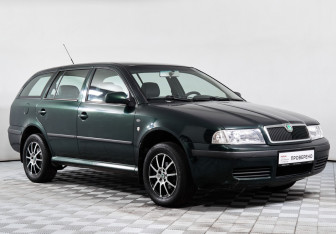 Подержанный автомобиль Skoda Octavia Wagon 2003 года (3 фото)