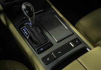 Подержанный автомобиль Hyundai Genesis 2014 года (19 фото)