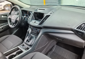 Подержанный автомобиль Ford Kuga 2018 года (11 фото)