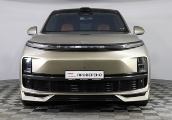 Подержанный автомобиль LiXiang L9 2023 года (2 фото)
