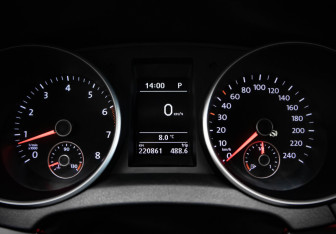 Подержанный автомобиль Volkswagen Golf Hatchback 2011 года (11 фото)