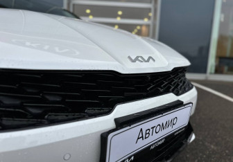 Новый Kia K5 2024 (7 фото)