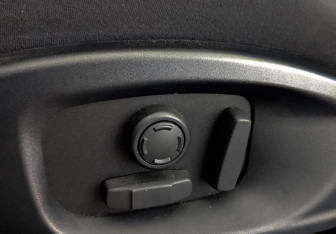 Подержанный автомобиль Jaguar F-Pace 2017 года (26 фото)