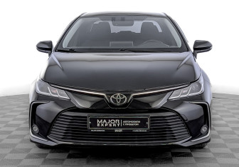Подержанный автомобиль Toyota Corolla Sedan 2019 года (2 фото)