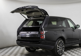 Подержанный автомобиль Land Rover Range Rover 2018 года (21 фото)