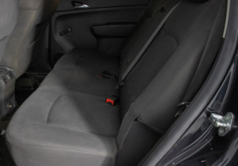 Подержанный автомобиль Chevrolet Orlando 2014 года (11 фото)