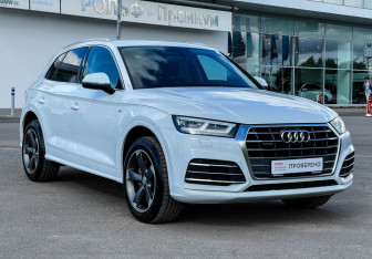 Подержанный автомобиль Audi Q5 2019 года (3 фото)
