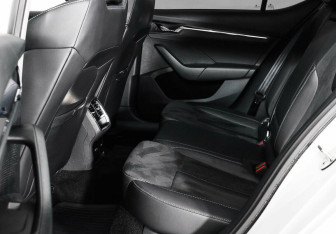 Подержанный автомобиль Skoda Octavia Liftback 2020 года (12 фото)