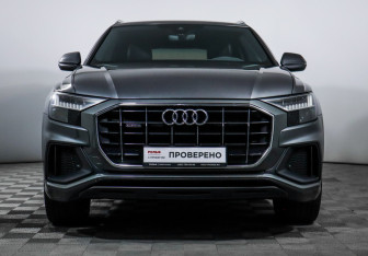 Подержанный автомобиль Audi Q8 2019 года (2 фото)