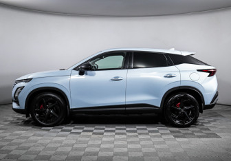 Подержанный автомобиль Omoda C5 2023 года (8 фото)