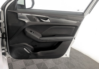 Подержанный автомобиль Haval Jolion 2023 года (24 фото)