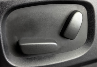 Подержанный автомобиль Land Rover Range Rover Sport 2013 года (25 фото)