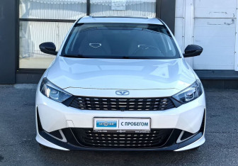 Подержанный автомобиль Kaiyi E5 2023 года (2 фото)