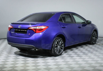 Подержанный автомобиль Toyota Corolla Sedan 2016 года (3 фото)