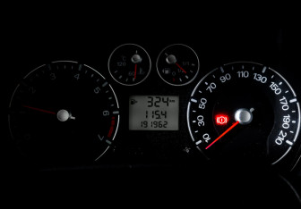 Подержанный автомобиль Ford Fusion 2006 года (11 фото)