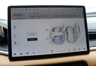 Подержанный автомобиль Zeekr 001 2023 года (23 фото)