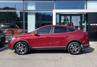 Подержанный автомобиль Renault Arkana 2019 года (8 фото)