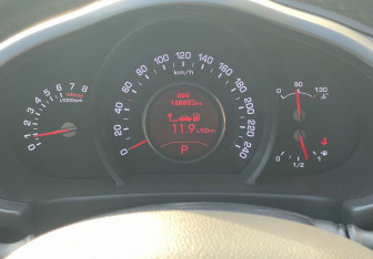 Подержанный автомобиль Kia Sportage 2013 года (21 фото)