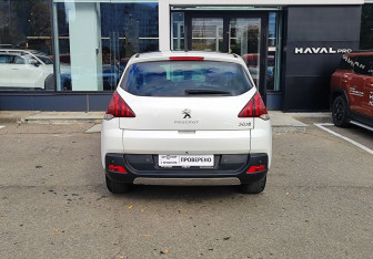 Подержанный автомобиль Peugeot 3008 2014 года (6 фото)