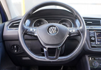 Подержанный автомобиль Volkswagen Tiguan 2018 года (16 фото)