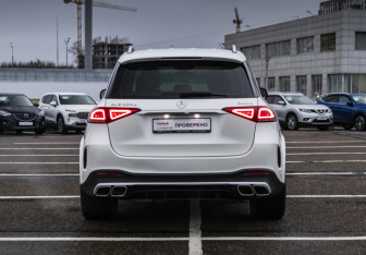 Подержанный автомобиль Mercedes-Benz GLE 2019 года (10 фото)