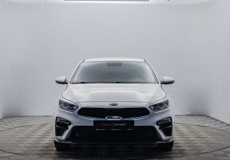 Подержанный автомобиль Kia Cerato Sedan 2021 года (8 фото)
