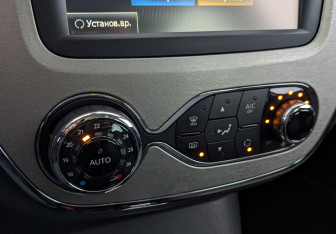 Подержанный автомобиль Renault Kaptur 2016 года (26 фото)