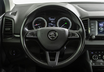 Подержанный автомобиль Skoda Karoq 2020 года (11 фото)
