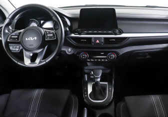 Подержанный автомобиль Kia Cerato Sedan 2021 года (6 фото)