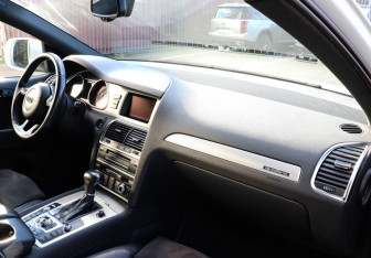 Подержанный автомобиль Audi Q7 2012 года (8 фото)