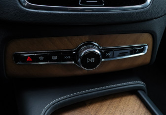 Подержанный автомобиль Volvo XC90 2019 года (33 фото)