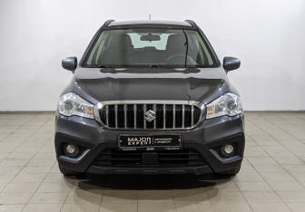 Подержанный автомобиль Suzuki SX4 Hatchback 2021 года (2 фото)