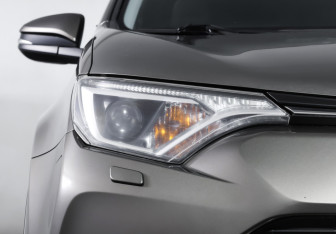 Подержанный автомобиль Toyota RAV4 2017 года (23 фото)