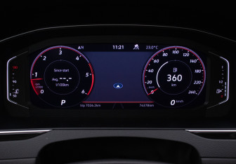 Подержанный автомобиль Volkswagen Passat Sedan 2020 года (12 фото)
