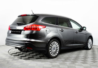 Подержанный автомобиль Ford Focus Wagon 2016 года (5 фото)