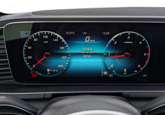 Подержанный автомобиль Mercedes-Benz GLE 2021 года (13 фото)