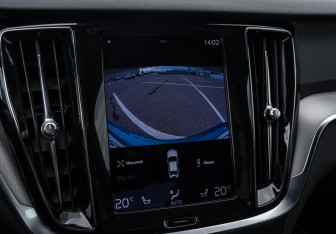 Подержанный автомобиль Volvo S60 2021 года (16 фото)