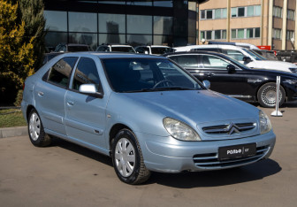 Подержанный автомобиль Citroen Xsara Hatchback 2002 года (2 фото)