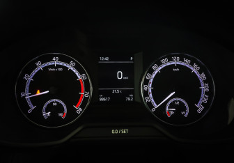 Подержанный автомобиль Skoda Octavia Wagon 2019 года (16 фото)