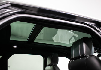 Подержанный автомобиль Land Rover Range Rover Velar 2020 года (10 фото)